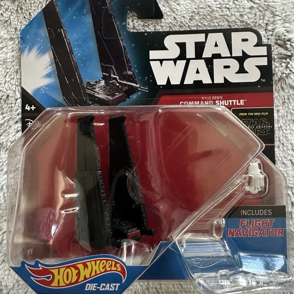 2014 Hot Wheels Star Wars Kylo Ren’s Command Shuttle Forces Awakens CKJ68 NIB